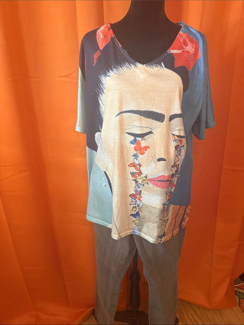 Frida Kahlo Graphic Tee in Teal, Navy & Coral